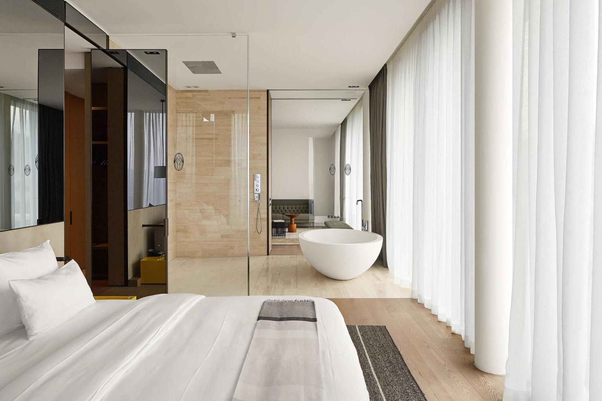 Prestige Suite met 1 Slaapkamer met Kingsize Bed en Balkon - Hoge Verdieping